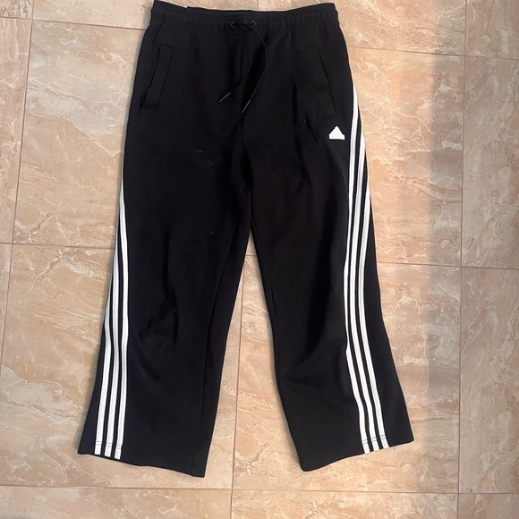 ADIDAS — cropped track pants - Picture 1 of 3